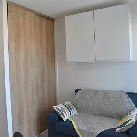 شقة Cosy Avec Balcon Et Climatisation, Proche Des Thermes - Fr-1-503-140 بالاروك ليه بان