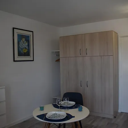 Cosy Avec Balcon Et Climatisation, Proche Des Thermes - Fr-1-503-140 *